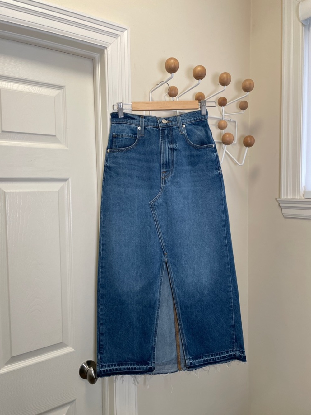 Frame - The Midaxi Skirt in Del Amo - Blue - 24